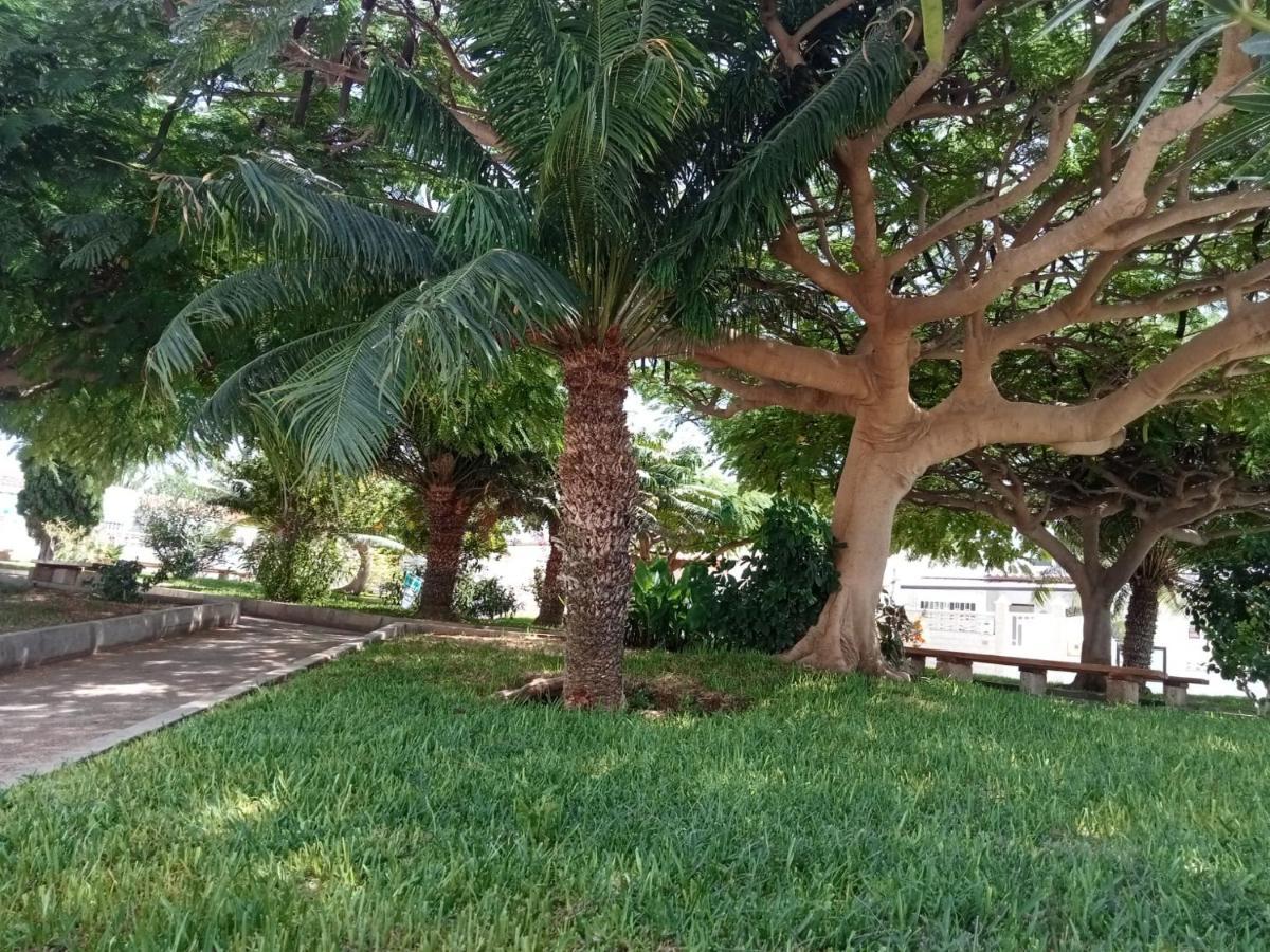 Cozy Bungalow Costa Del Silencio Exterior photo