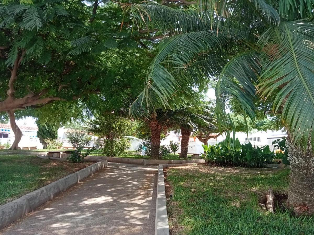 Cozy Bungalow Costa Del Silencio Exterior photo